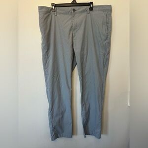 Tommy Bahama Men’s Performance Gingham Print Gray Pants Size 42 X 32